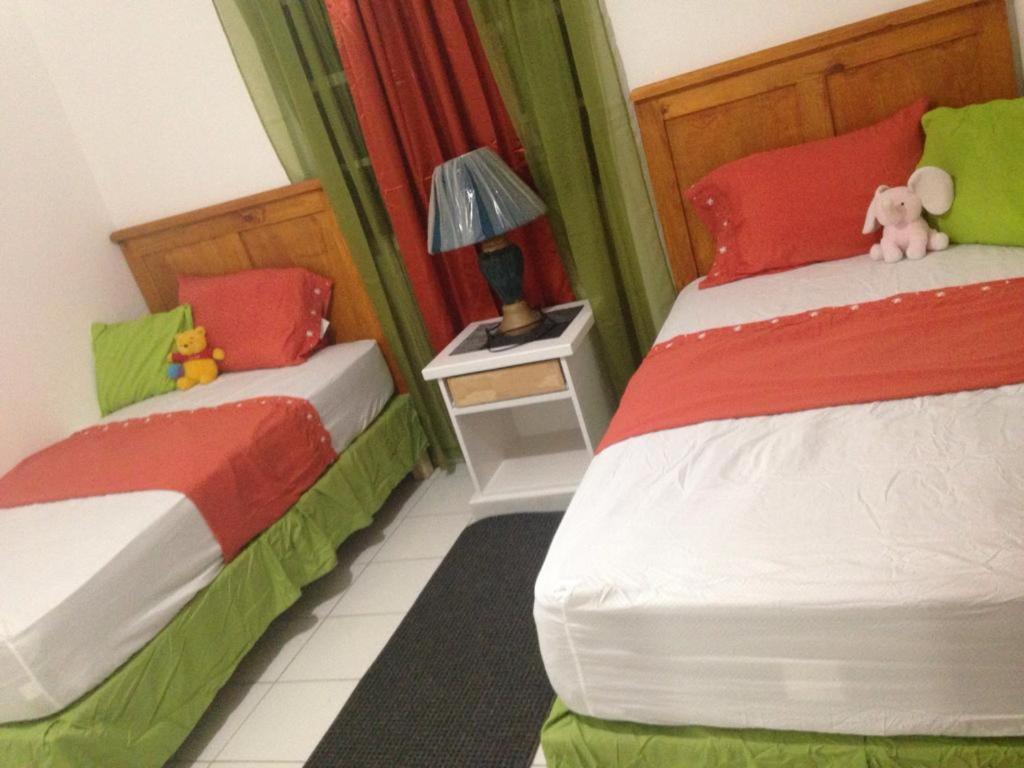 Edtricias Apartments Christ Church Zewnętrze zdjęcie
